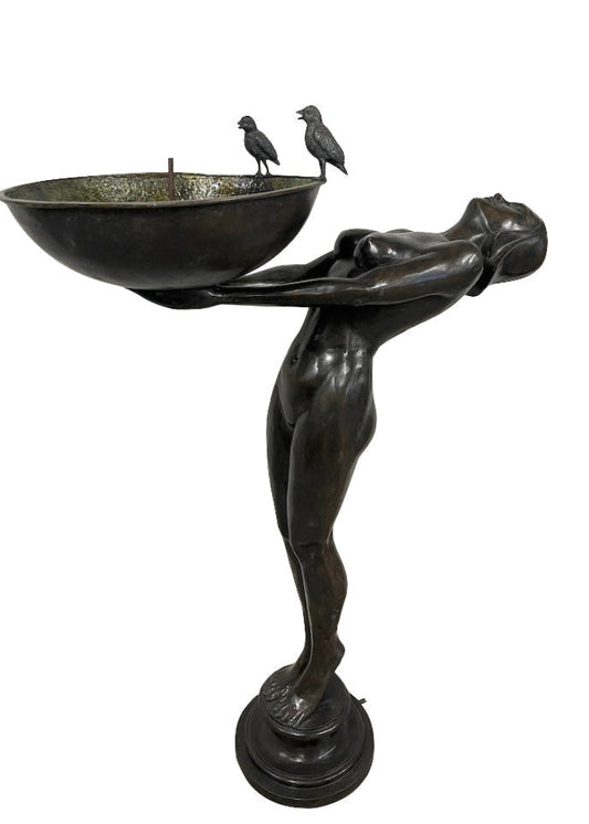 Bronze Gartenbrunnen Lady mit Vogelbad Art Deco