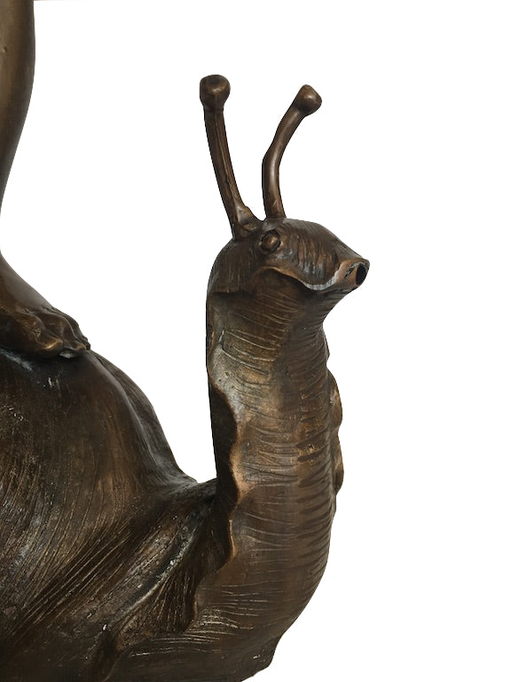 Bronze Gartenbrunnen " Junge auf Schnecke"