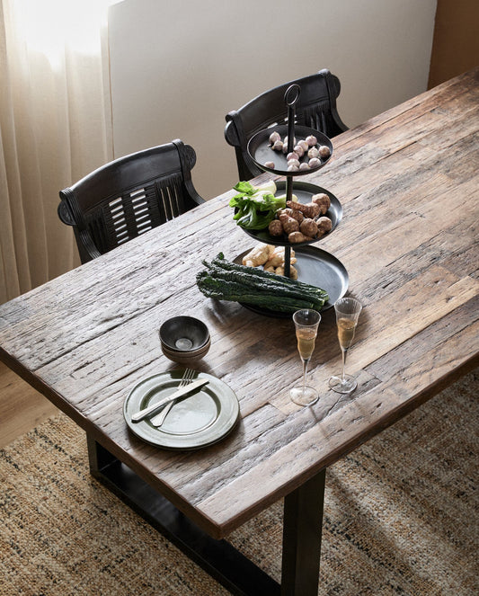 Esstisch aus recyceltem Mischholz und  schwarzem Eisen U-Beinen, Industriedesign, 220x100cm, 94kg