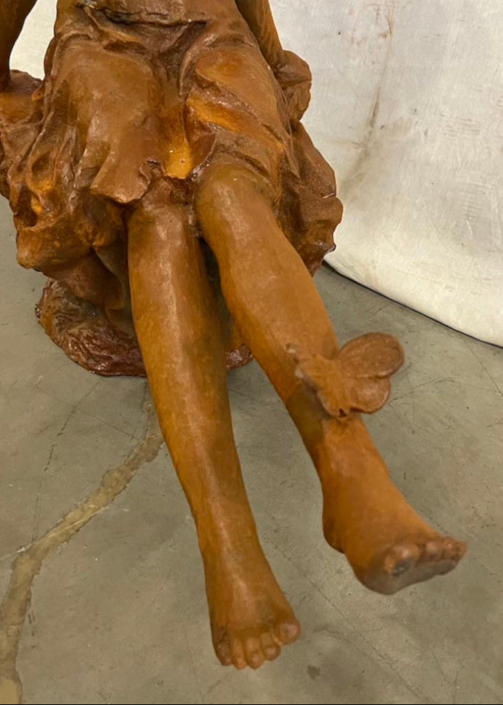 Skulptur Gusseisen "Engel mit Schmetterling" vintage rostig