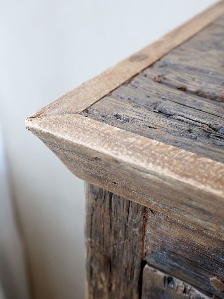 Kleine Vitrine Altholz im Landhausstil rustikal