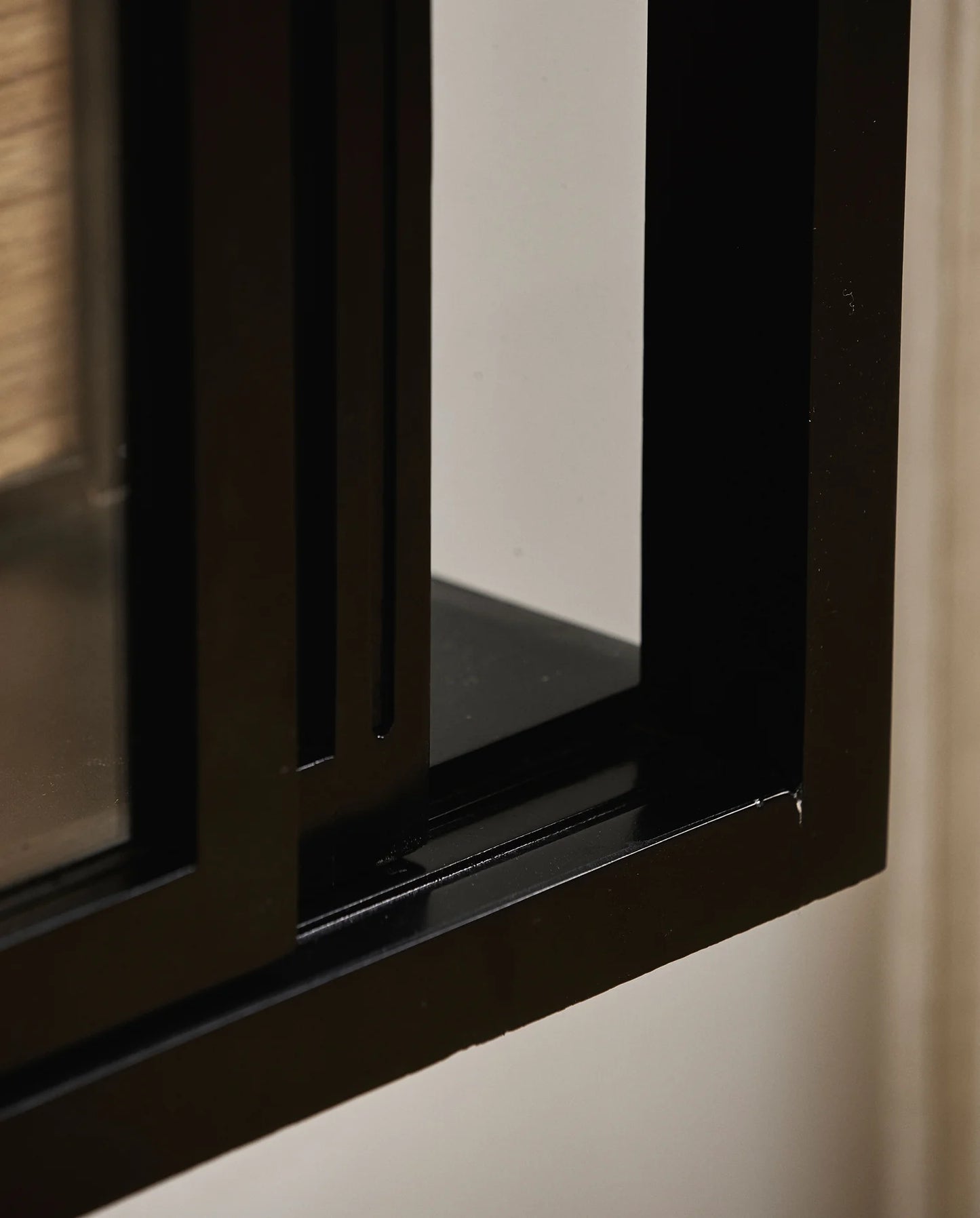 Landhaus Wandvitrine Holz NORA mit Schiebetüren H 122 cm