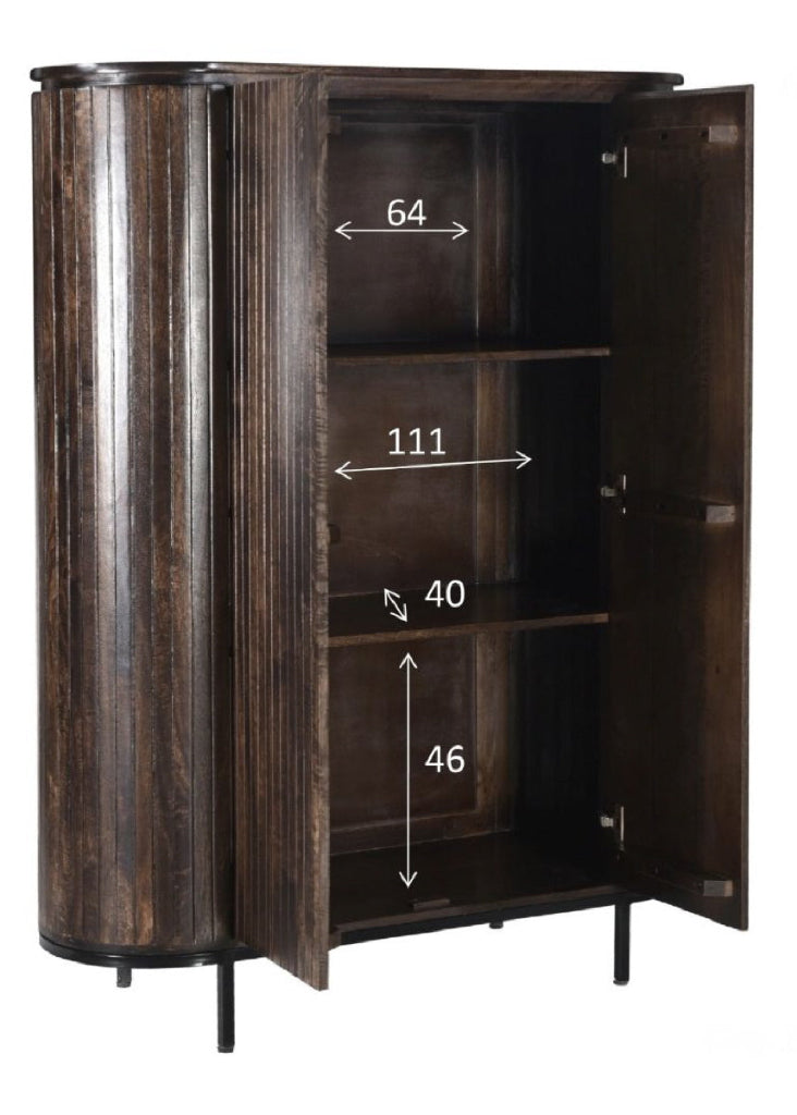 Moderner Wohnzimmerschrank oval mit Lamellenfront aus nachhaltigem Hartholz braun