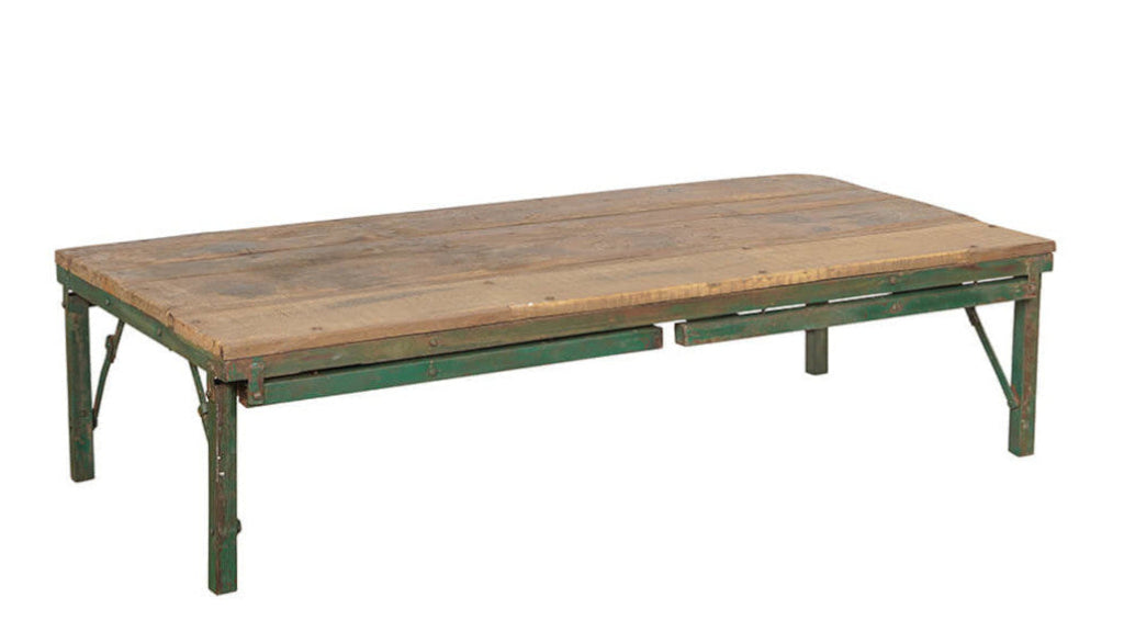 Industrial Tisch Altholz B 153 cm mit grünem Metallgestell-Couchtisch shabby chic