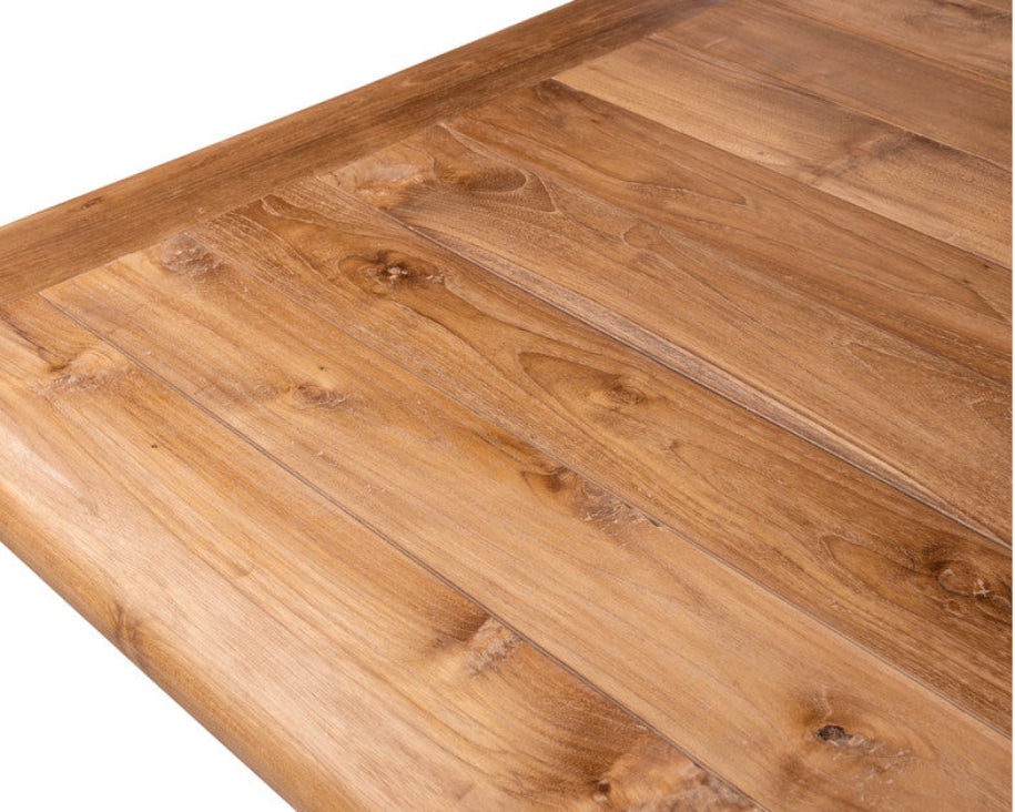 Massiver Gartentisch 240x100 cm aus Holzbohlen mit eleganter Kante und stabilem Untergestell