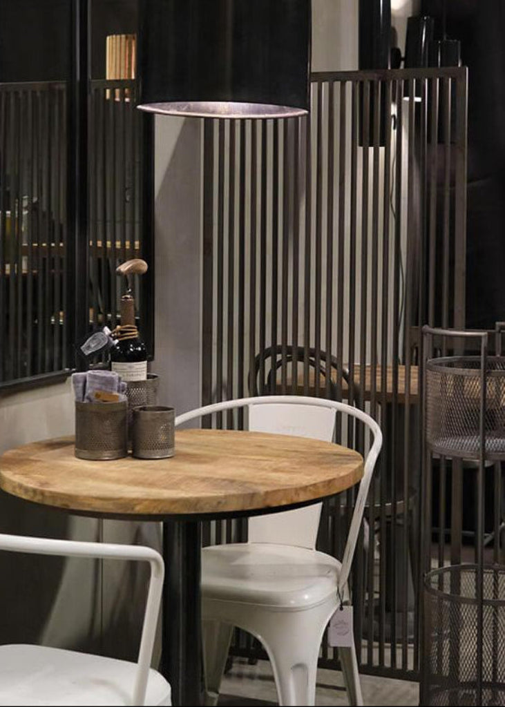 Raumteiler Industrial Metallstangen mit Standfuß - H 160 x B 70 cm