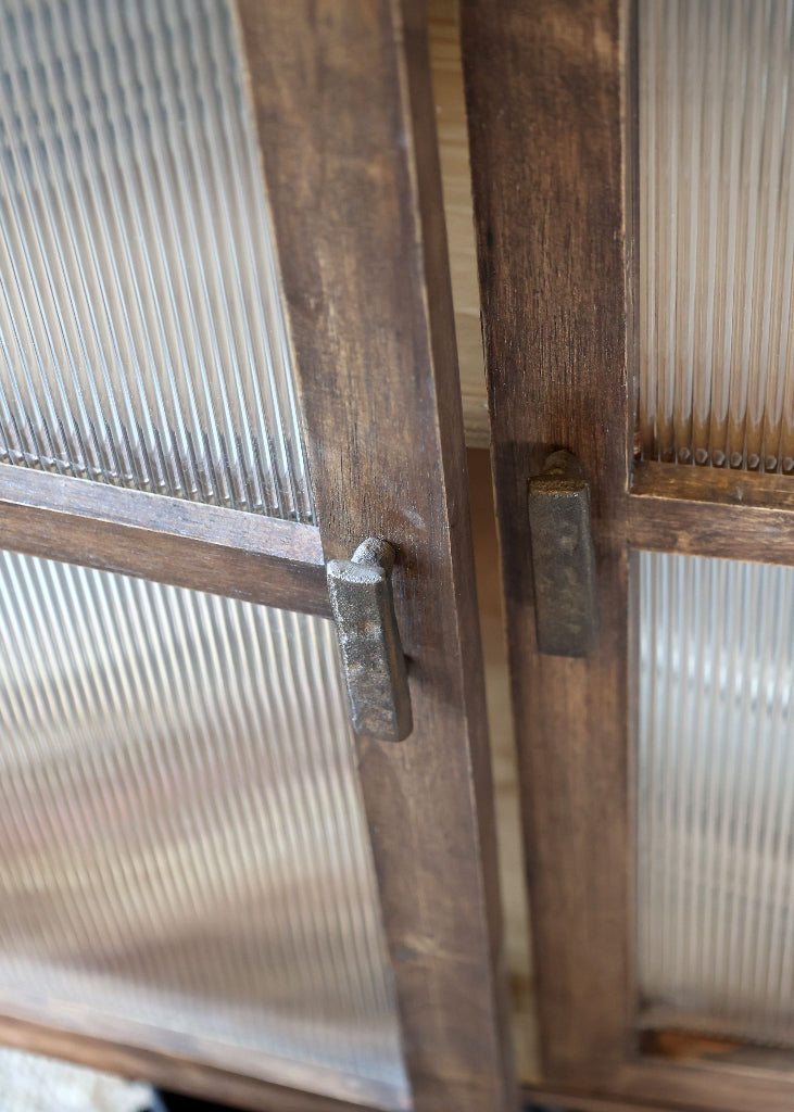 Sideboard-Vitrine MELLI mit Riffelglas Türen B 112 cm Holz-Metall vintage Look
