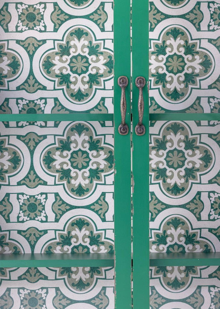 Grün-Weiße Wandvitrine, Wandschrank im Landhausstil