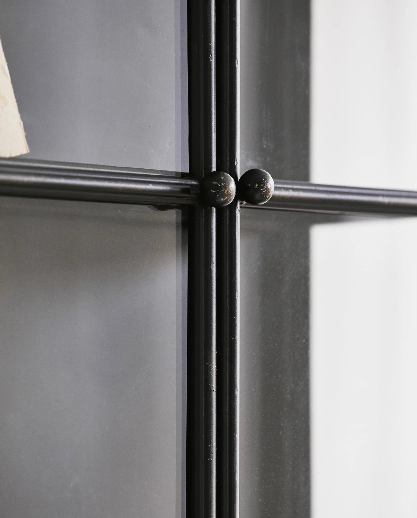 Wandvitrine schwarz Metall H 81 cm industrial