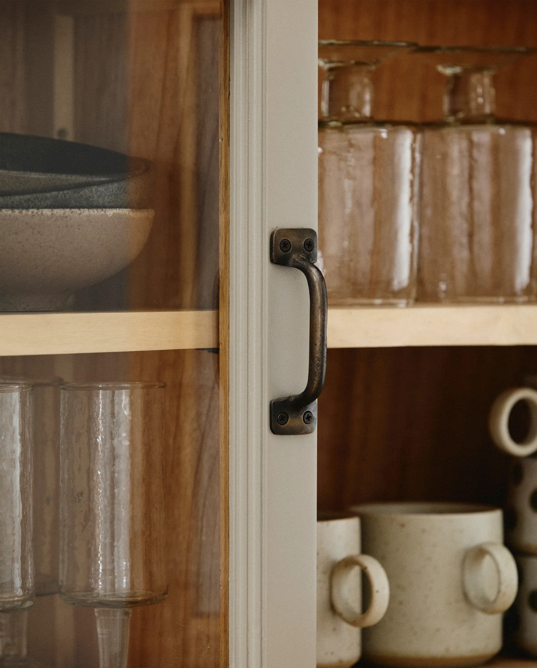 Wandvitrine MAJA Holz grau-natur Landhausstil