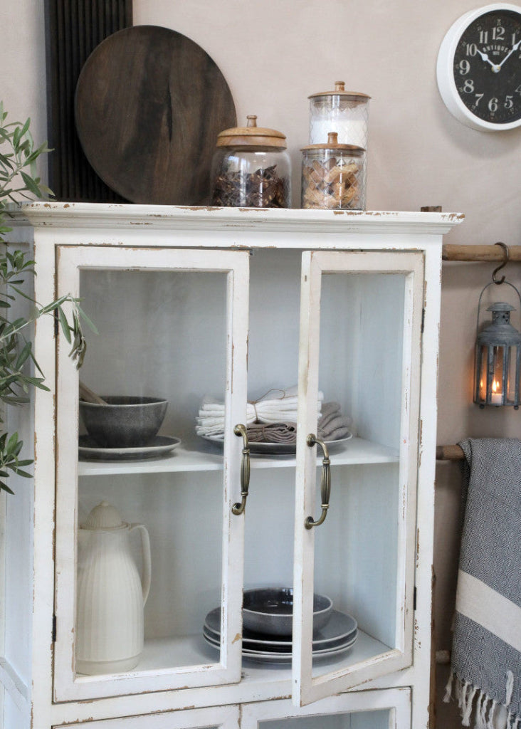 Shabby weiße Vitrine im Landhausstil - 4 Türen, weiße Landhausmöbel